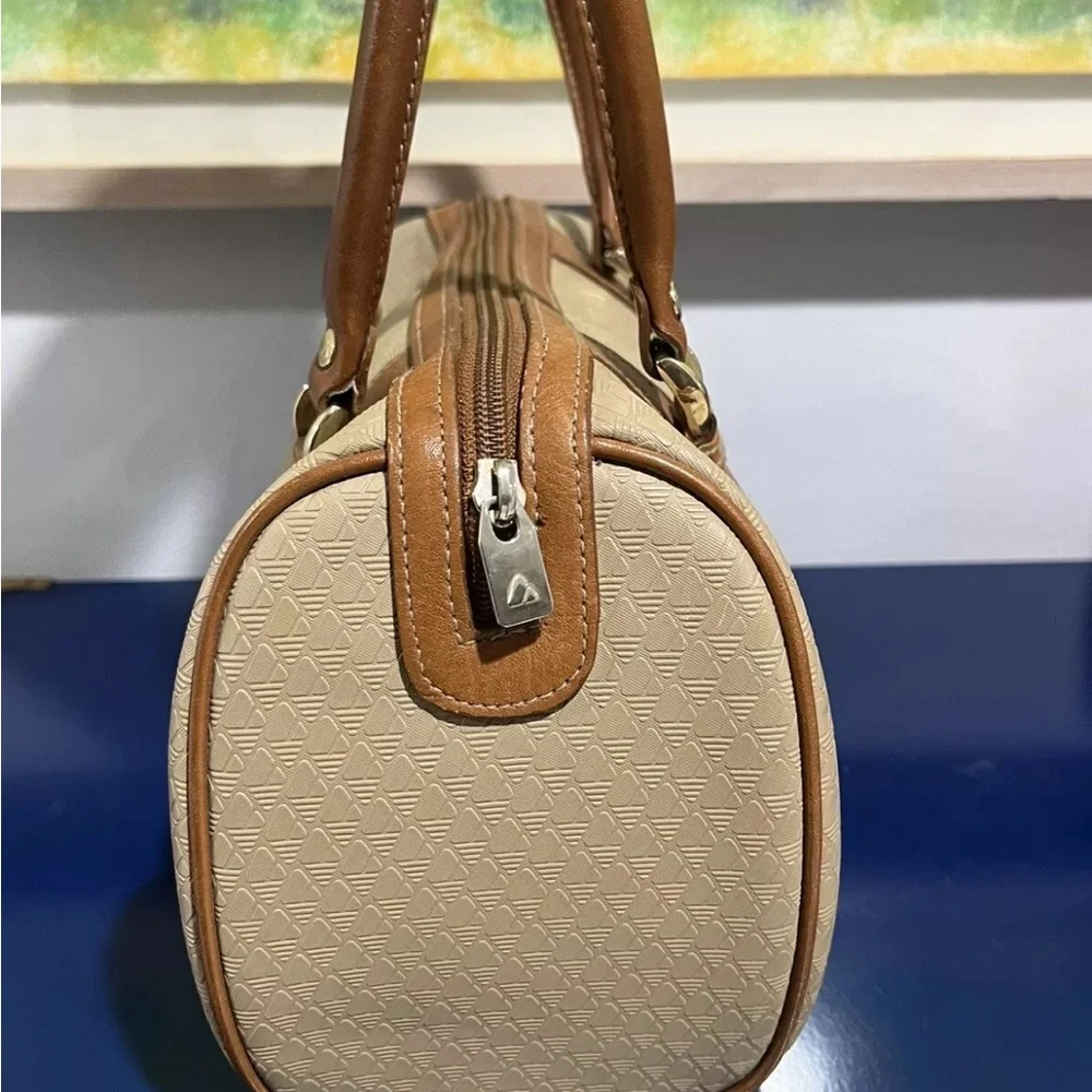 Liz Claiborne Purse Beige Logo Leather Vinyl Bag Satchel Vintage 80s 1988